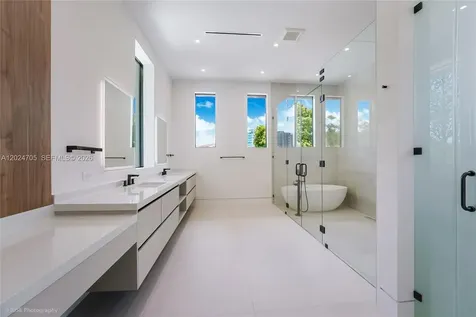 9405 SW 72nd Court Pinecrest FL 33156