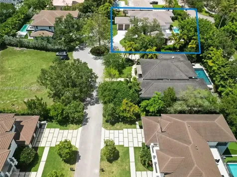 9405 SW 72nd Court Pinecrest FL 33156