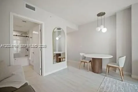 77 SE 5th Street Miami FL 33131