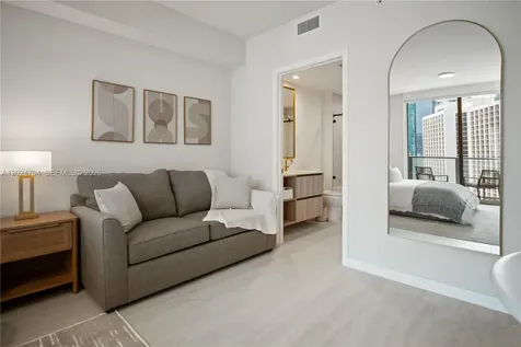 77 SE 5th Street Miami FL 33131