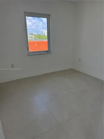 3305 SW 28st Miami FL 33133