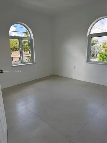 3305 SW 28st Miami FL 33133