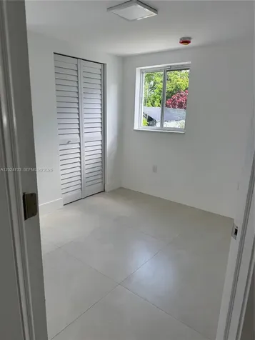 3305 SW 28st Miami FL 33133