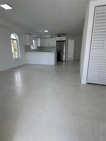 3305 SW 28st Miami FL 33133
