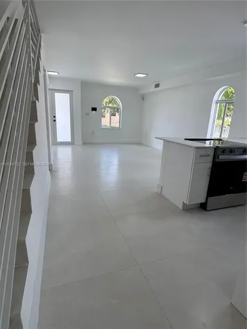 3305 SW 28st Miami FL 33133