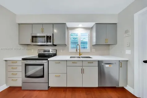9800 SW 76th Street Miami FL 33173