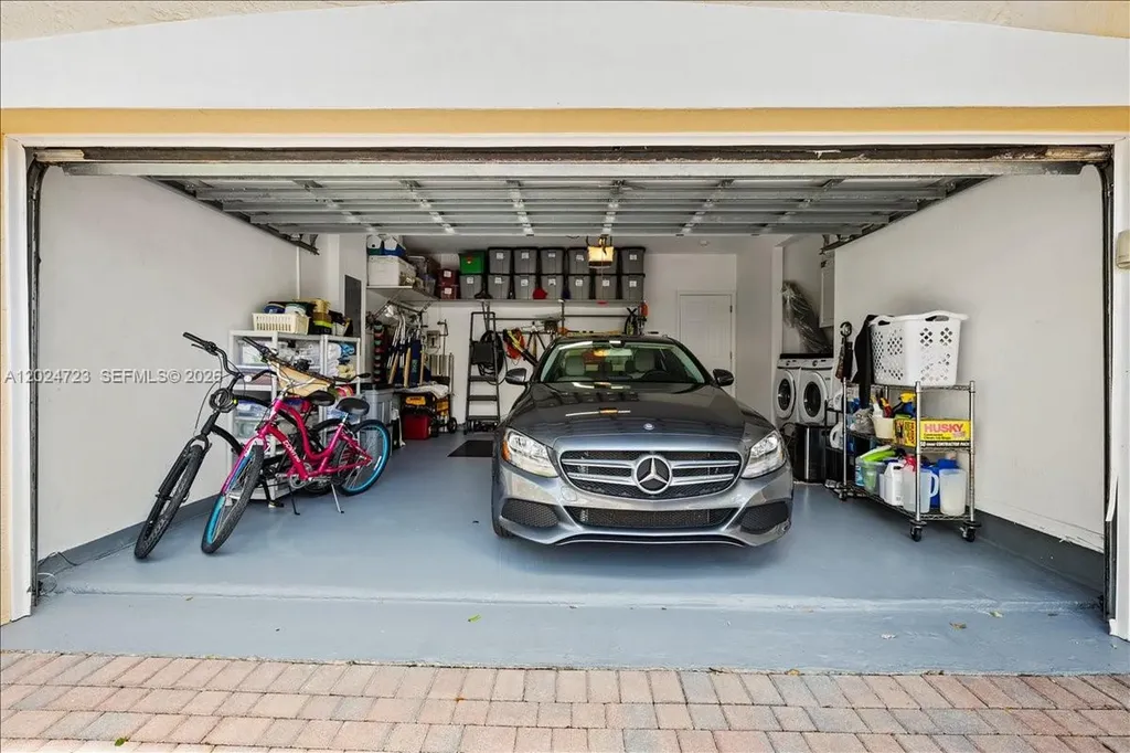1241 Grant Street Hollywood FL 33019