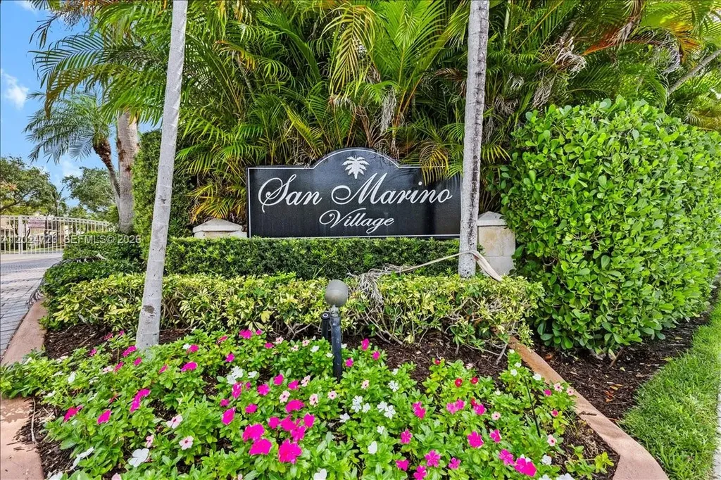 1241 Grant Street Hollywood FL 33019