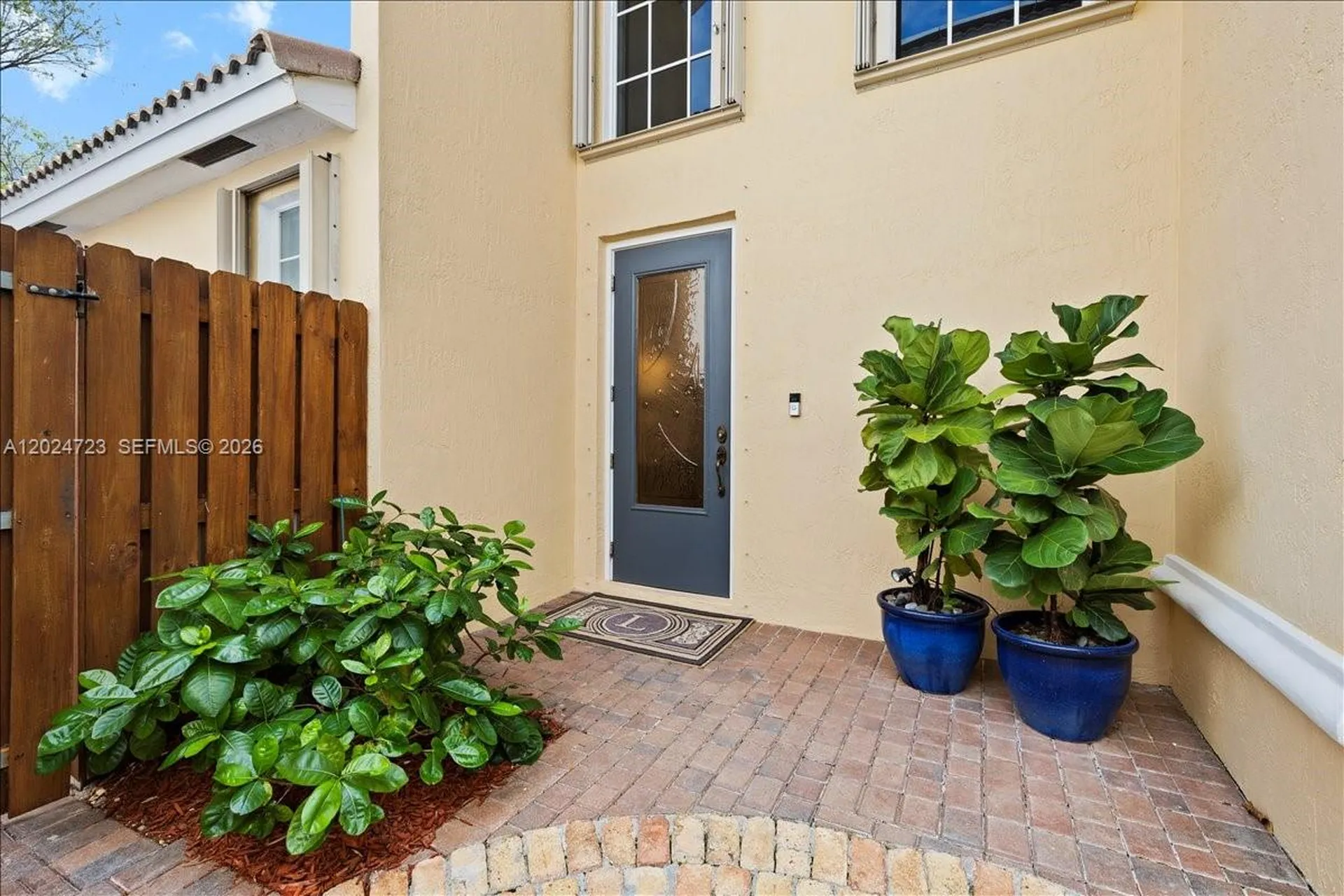 1241 Grant Street Hollywood FL 33019