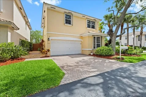 1241 Grant Street Hollywood FL 33019