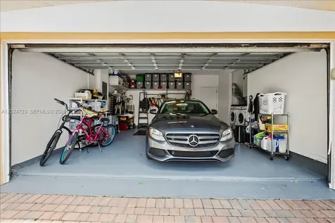 1241 Grant Street Hollywood FL 33019