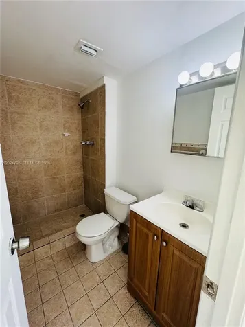 486 NW 165th St Road Miami FL 33169