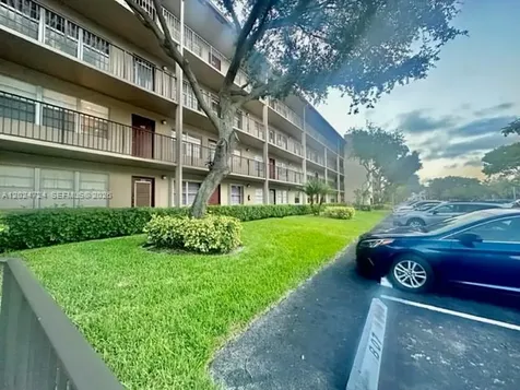 850 SW 133rd Terrace Pembroke Pines FL 33027