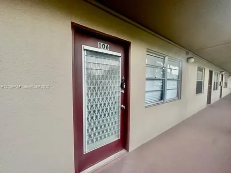 850 SW 133rd Terrace Pembroke Pines FL 33027