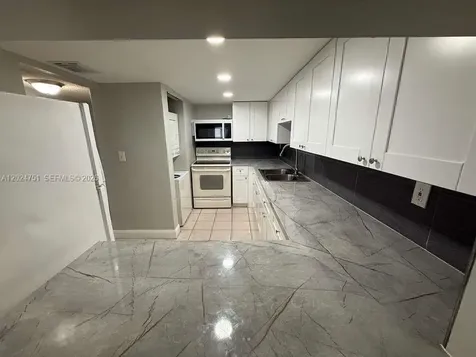 10000 NW 80th Court Hialeah Gardens FL 33016