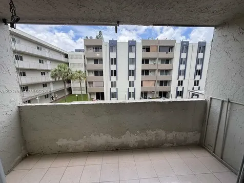 10000 NW 80th Court Hialeah Gardens FL 33016