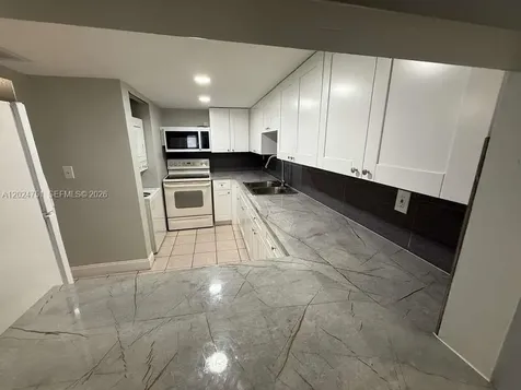 10000 NW 80th Court Hialeah Gardens FL 33016