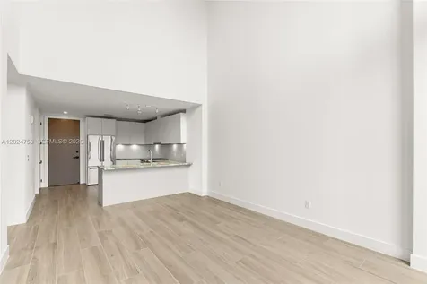 3034 Oak Avenue Miami FL 33133