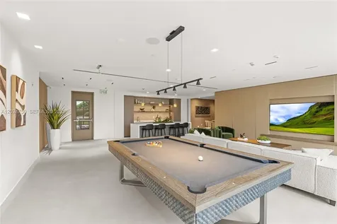 3034 Oak Avenue Miami FL 33133