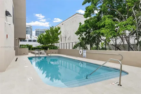 3034 Oak Avenue Miami FL 33133