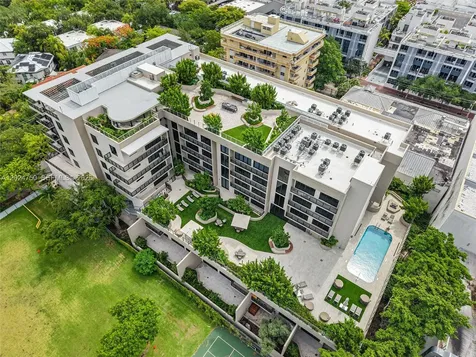 3034 Oak Avenue Miami FL 33133