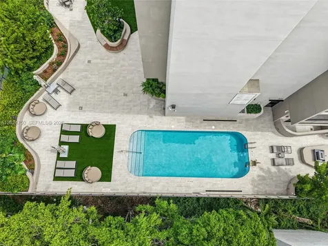 3034 Oak Avenue Miami FL 33133