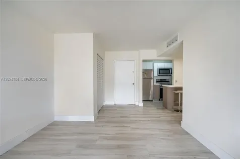 899 West Avenue Miami Beach FL 33139