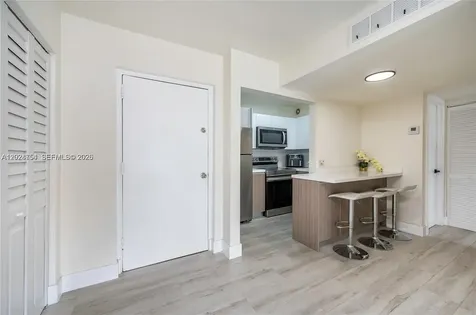 899 West Avenue Miami Beach FL 33139