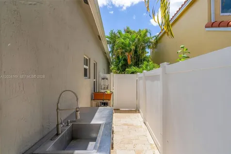 632 Carrington Lane Weston FL 33326