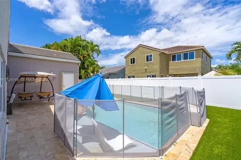 632 Carrington Lane Weston FL 33326
