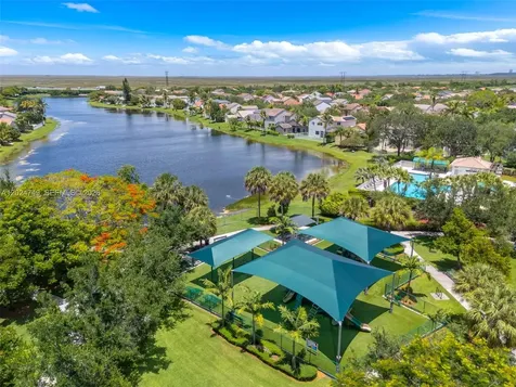 632 Carrington Lane Weston FL 33326
