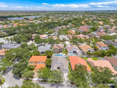 632 Carrington Lane Weston FL 33326