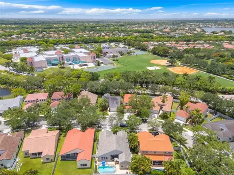 632 Carrington Lane Weston FL 33326