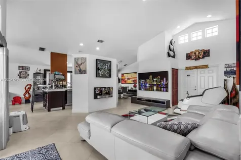 632 Carrington Lane Weston FL 33326