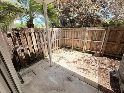 2232 SE 26th Lane Homestead FL 33035