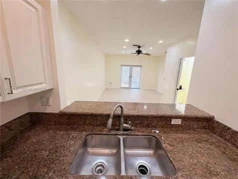 2232 SE 26th Lane Homestead FL 33035