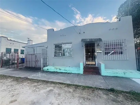 1176 NW 32nd Street Miami FL 33127