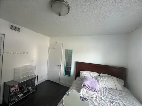1317 SW 82nd Avenue North Lauderdale FL 33068