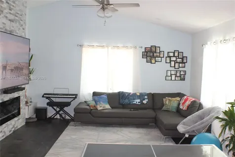 1317 SW 82nd Avenue North Lauderdale FL 33068