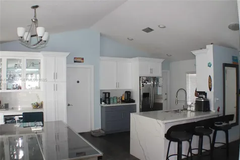 1317 SW 82nd Avenue North Lauderdale FL 33068
