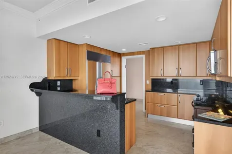 16500 Collins Avenue Sunny Isles Beach FL 33160