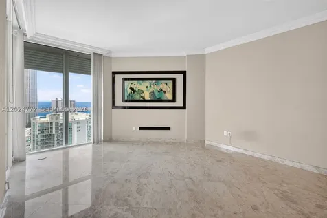 16500 Collins Avenue Sunny Isles Beach FL 33160