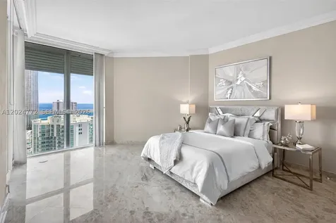 16500 Collins Avenue Sunny Isles Beach FL 33160