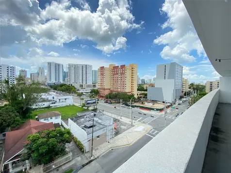 36 NW 6th Avenue Miami FL 33128
