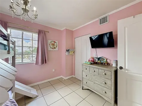 7699 W 36th Avenue Hialeah FL 33018