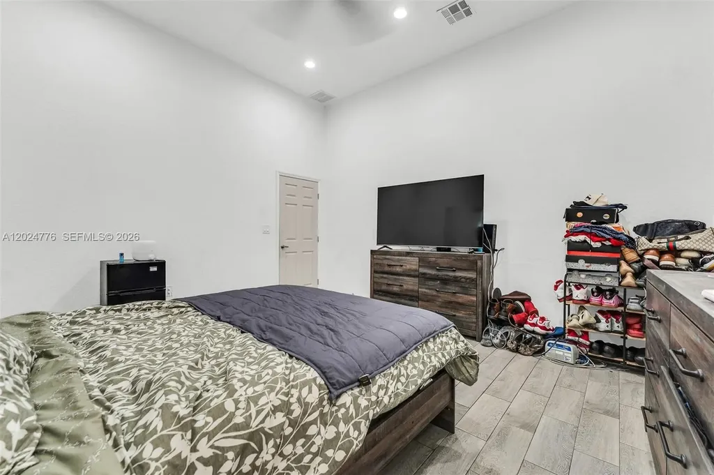 2804 Washington Drive Fort Lauderdale FL 33311