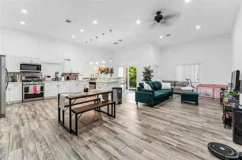 2804 Washington Drive Fort Lauderdale FL 33311