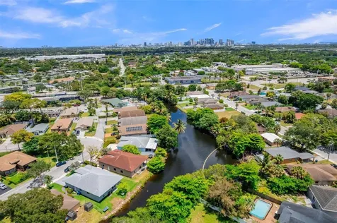 2804 Washington Drive Fort Lauderdale FL 33311