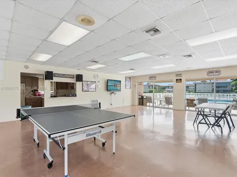 1817 S Ocean Drive Hallandale Beach FL 33009