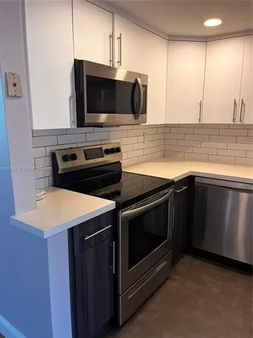 3100 W Rolling Hills Circle Davie FL 33328
